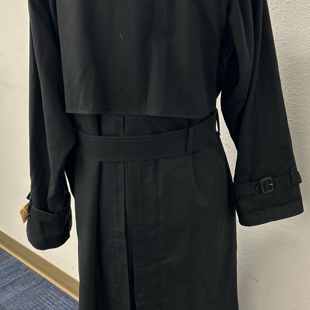 Burberry Black Double-Breasted Belted Trench - Picture 4 of 13